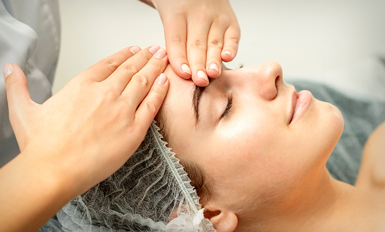 Try Our Ocular Skin Care Experience in Mississauga